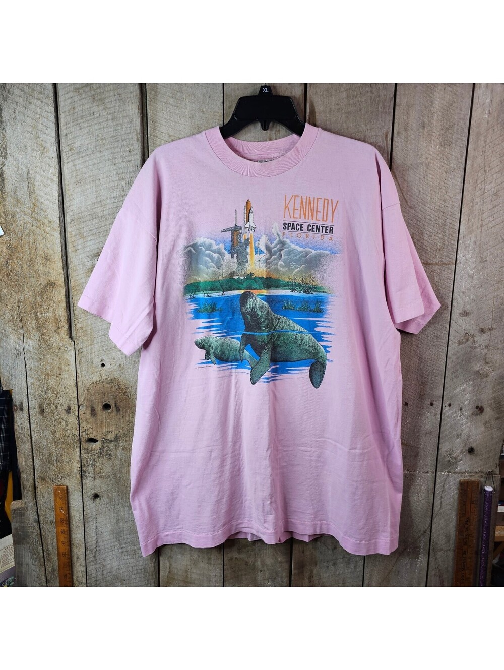 Vintage Kennedy Space Center Florida T-Shirt Manatee Space Shuttle Pink XXL USA